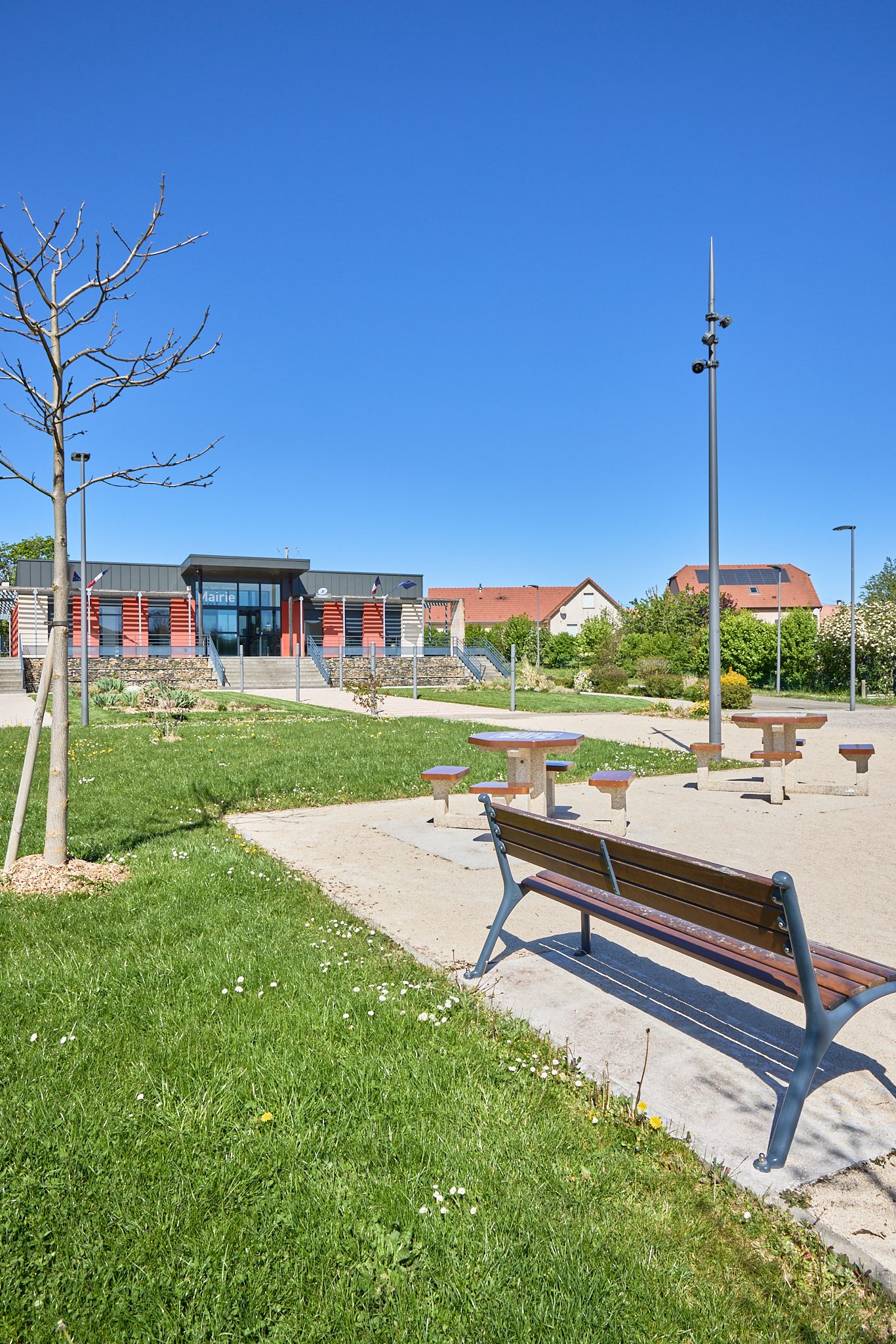 Photo de la place de la Mairie - Saints-Geosmes